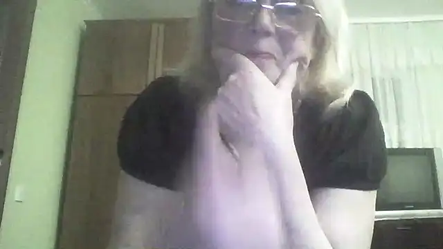 AmyLove353 online show from 03.30.26