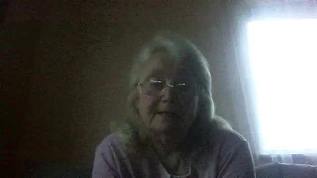 AmyLove353 online show from 04.15.26