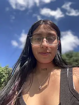 Violeet-Smith online show from 05.09.26