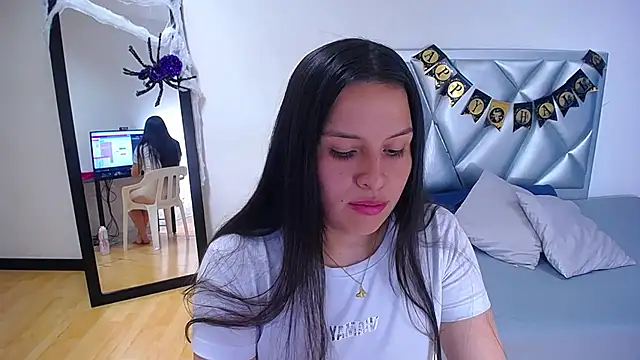 Snapshot of sexycum_dumpster chatting on 10.24.25 sexycum dumpster online show from 10.24.25