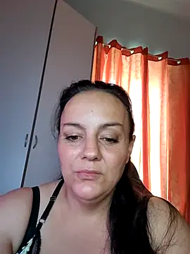 Snapshot of karina_katy chatting on 10.21.25 karina katy online show from 10.21.25