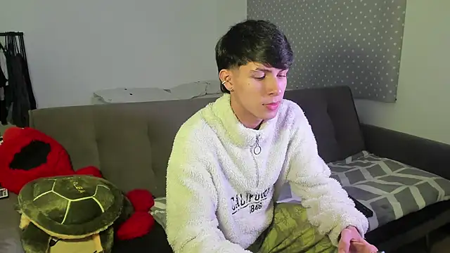 Snapshot of Will_starr chatting on 12.17.25 Will starr online show from 12.17.25