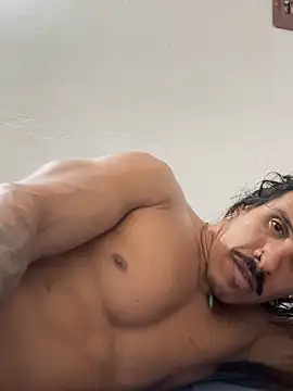 Snapshot of caiiobahia chatting on 10.23.25 caiiobahia online show from 10.23.25