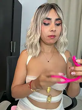 Emilyvalk  online show from 06.18.26