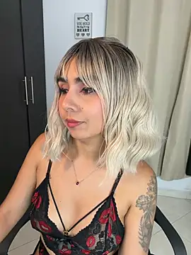 Emilyvalk  online show from 06.22.26