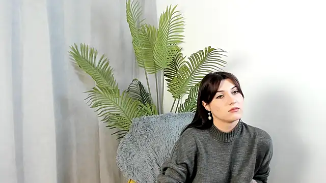 Snapshot of AnhPontoriero chatting on 10.31.25 AnhPontoriero online show from 10.31.25