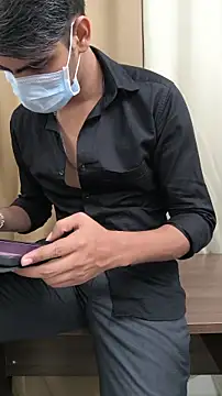 Snapshot of adi8210 chatting on 11.14.25 adi8210 online show from 11.14.25