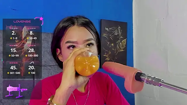 Snapshot of zhepy_hot chatting on 11.22.25 zhepy hot online show from 11.22.25