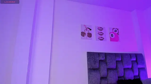 kittymonroe1 online show from 05.05.26