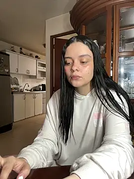 Selena Roa online show from 03.12.26