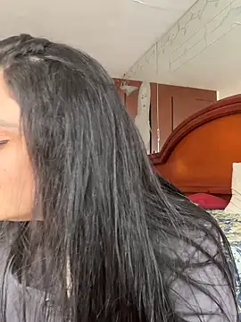 Selena Roa online show from 05.25.26