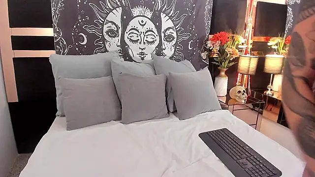 mirandaduboiss online show from 01.05.26