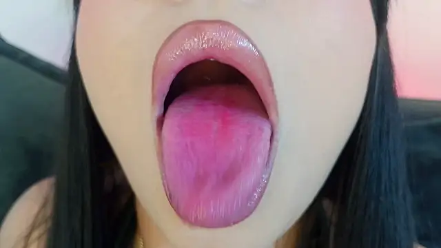mia roux1 online show from 04.24.26