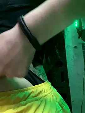 Snapshot of Chuchii05 chatting on 11.14.25 Chuchii05 online show from 11.14.25