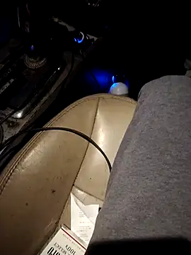 Snapshot of smoothkFire chatting on 11.20.25 smoothkFire online show from 11.20.25