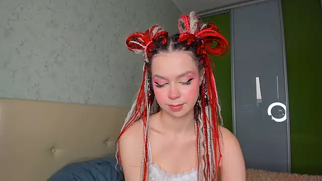 Juicystars online show from 10.23.25