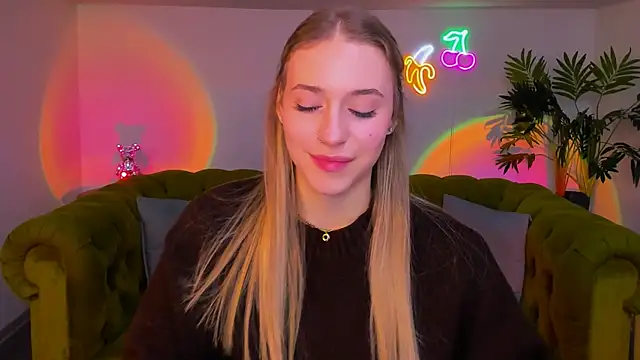 sassy cutie online show from 12.02.25