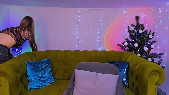 sassy cutie online show from 12.16.25