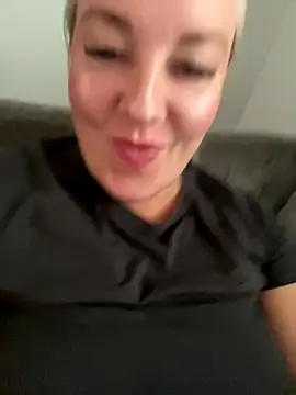 Jenna-LeeXX online show from 11.08.25