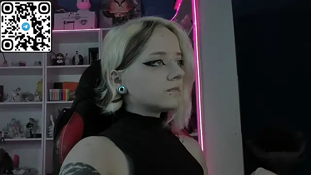 Holy Mistress S online show from 05.03.26