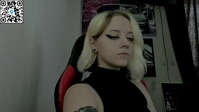 Holy Mistress S online show from 07.14.26