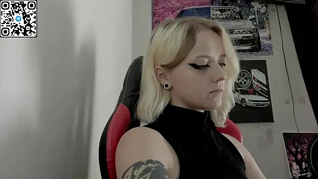 Holy Mistress S online show from 07.14.26