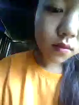 Quynhsumon online show from 10.30.25