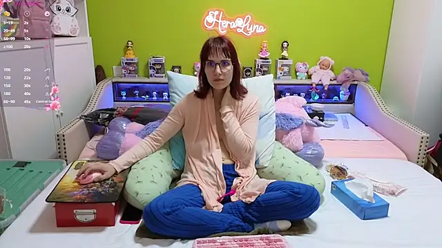  HeraLuna  online show from 03.23.26