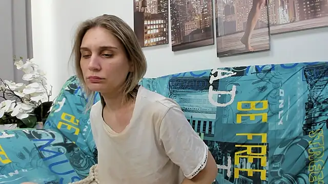 Tenderly Sophie online show from 04.23.26