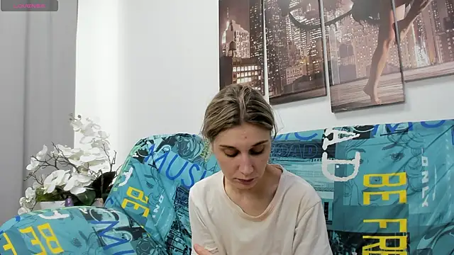 Tenderly Sophie online show from 04.24.26
