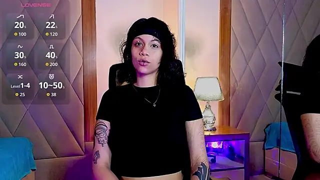 Snapshot of Athenea_sky_ chatting on 11.07.25 Athenea sky online show from 11.07.25