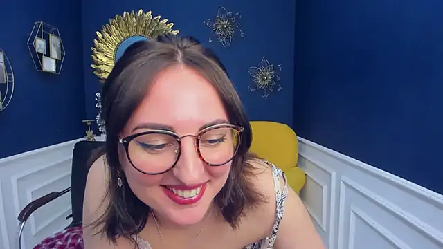NoraSimons online show from 05.05.26