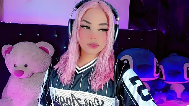 Alannys xHotx online show from 04.25.26