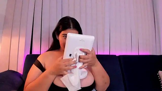 kendra crow online show from 12.18.25