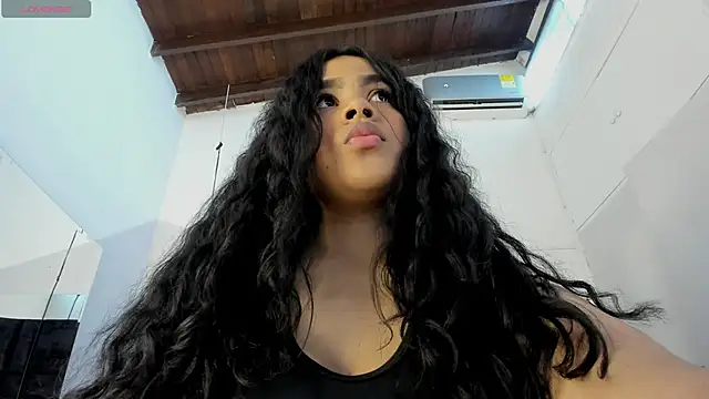 EmmadaSilva online show from 03.05.26