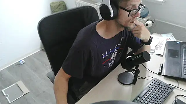 StephPra94 online show from 07.14.26