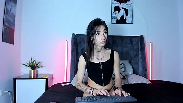 Cloy Areo online show from 05.11.26