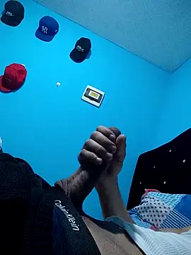 Scorpion05  online show from 12.22.25