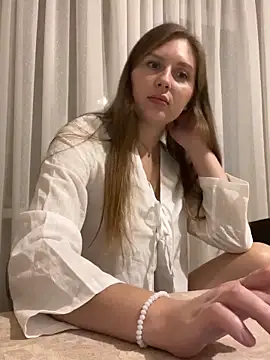 Elina1 online show from 11.29.25