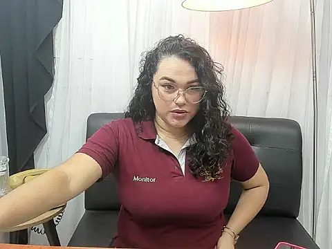 mira cherry02 online show from 10.24.25