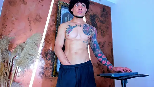 Snapshot of Acz_369 chatting on 10.25.25 Acz 369 online show from 10.25.25