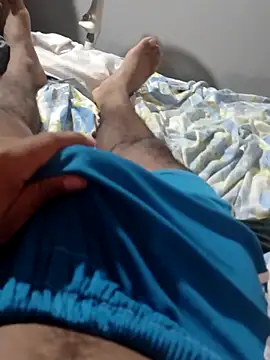 Snapshot of Gatoohottt chatting on 10.31.25 Gatoohottt online show from 10.31.25