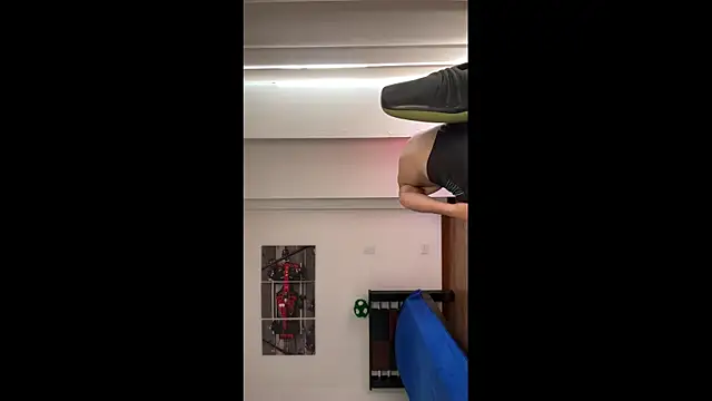 JUSTIN JHONS online show from 11.26.25