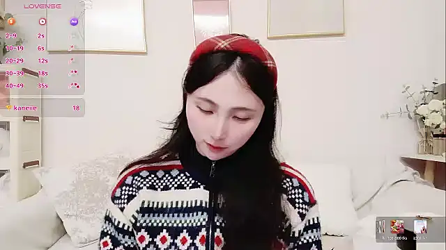 Snapshot of yuyan3929 chatting on 02.04.26 yuyan3929 online show from 02.04.26