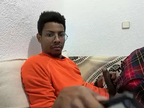 Albert Madrid online show from 11.28.25