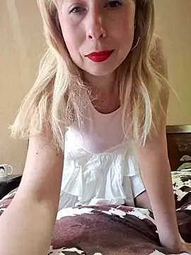 Snapshot of SelinaLovqx chatting on 06.03.26 SelinaLovqx online show from 06.03.26