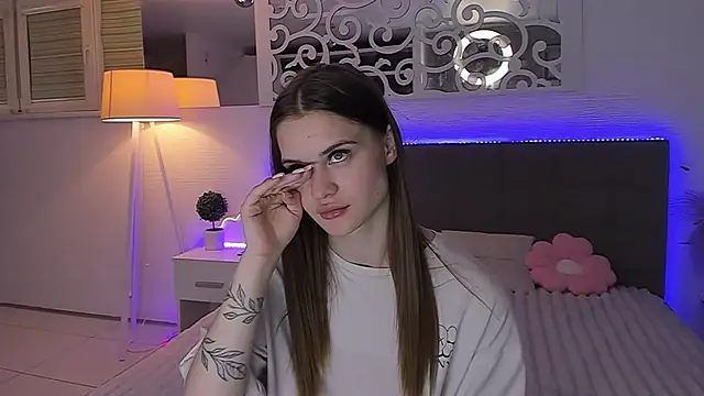 LuisaClover online show from 06.27.26