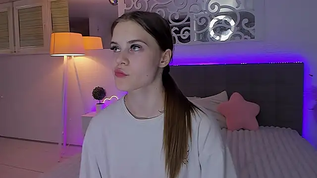 LuisaClover online show from 06.28.26