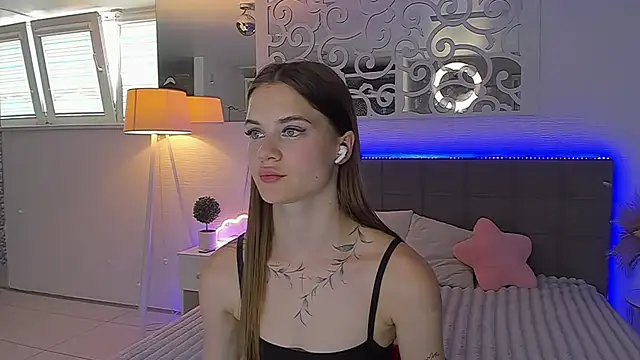 LuisaClover online show from 07.30.26