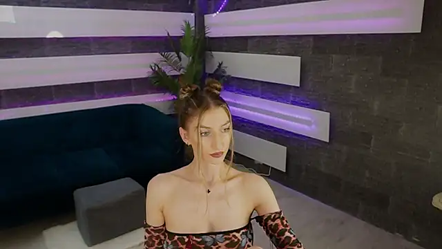 Snapshot of SexyCelline chatting on 06.25.26 SexyCelline online show from 06.25.26